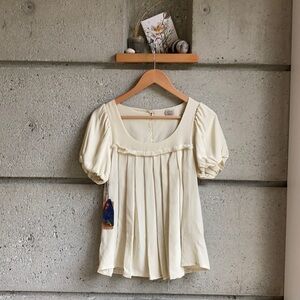 Vintage Aritzia Wilfred silk balloon sleeve cream blouse